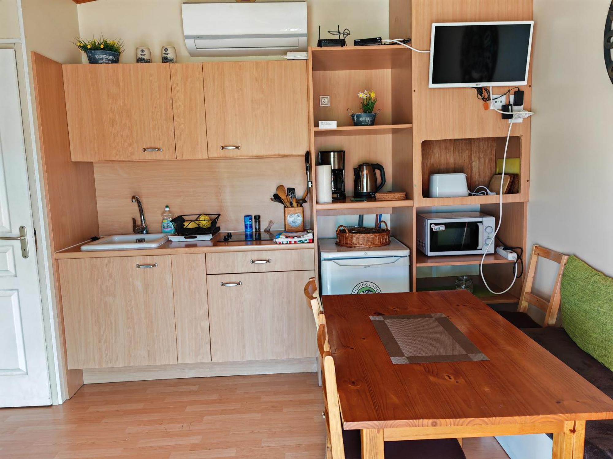 Montana-Camping-Fayon Room photo